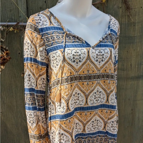 4 For 25$ ROXY | Lightweight Summer Blouse. Size Small/Medium. - Picture 6 of 9